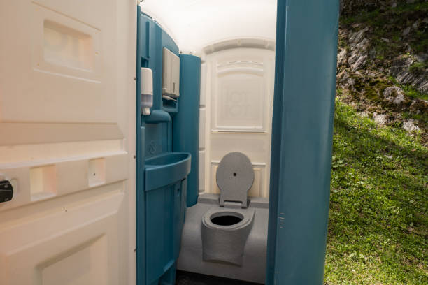 Best Luxury portable toilet rental  in Mayfield Heights, OH